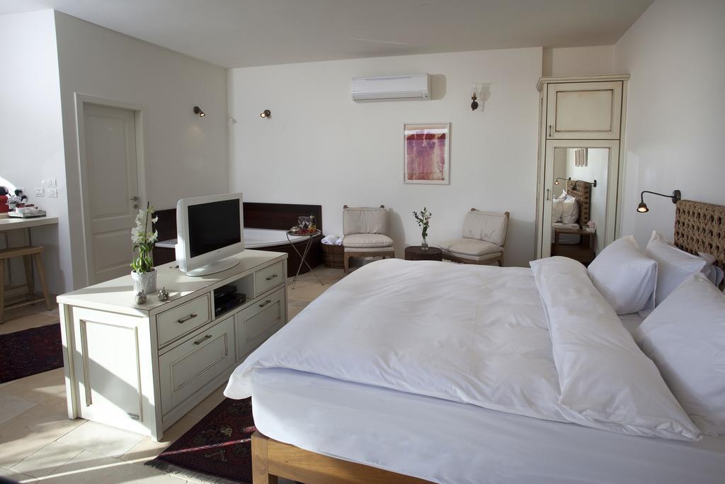 Boutique Hotel Tamarin Rosh Pinna Exterior photo